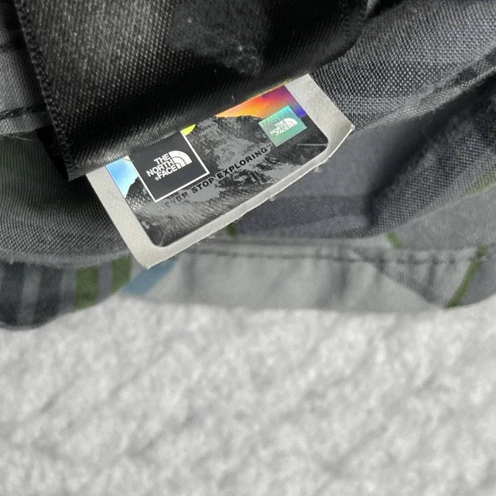 The North Face Shirt Mens XL Gray Green Plaid Hike Camp Outdoor Workwear‎